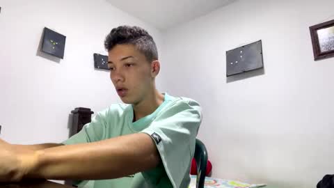 Snapshot of gadiel_sex chatting on 14, 4, 2026 gadiel_sex online show from 14, 4, 2026