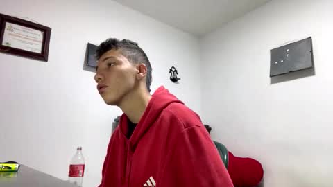 Snapshot of gadiel_sex chatting on 18, 4, 2026 gadiel_sex online show from 18, 4, 2026