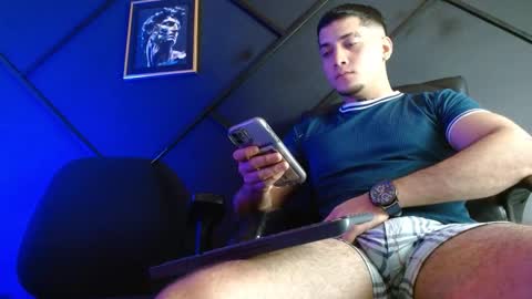 gael_williams3 online show from 1, 1, 2025