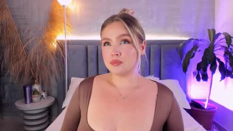 Gaia Baker  online show from 13, 3, 2026