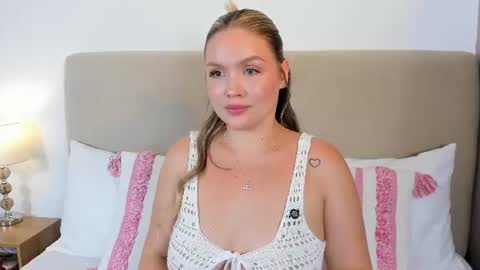 Snapshot of gaiabaker chatting on 23, 6, 2026 Gaia Baker online show from 23, 6, 2026