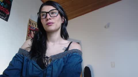 Snapshot of gaitan4 chatting on 6, 6, 2026 gaitan4 online show from 6, 6, 2026