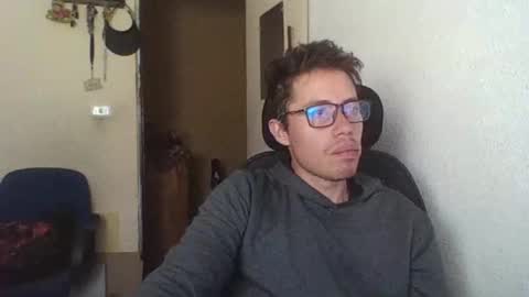 Snapshot of galen_0 chatting on 2, 12, 2024 galen_0 online show from 2, 12, 2024