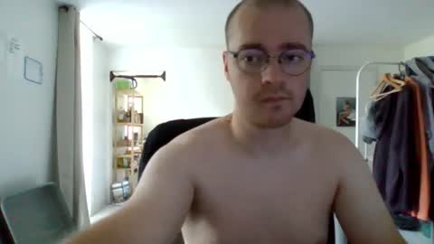 FrenchBoyxb24 online show from 3, 8, 2026