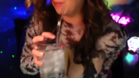 Jenna  - be back MONDAY night.  online show from 3, 12, 2024