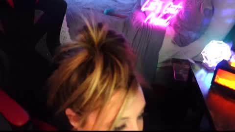 Jenna  - be back MONDAY night.  online show from 21, 12, 2024