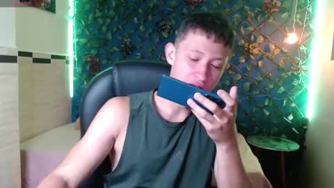 Snapshot of garuo_18 chatting on 18, 11, 2025 garuo_18 online show from 18, 11, 2025