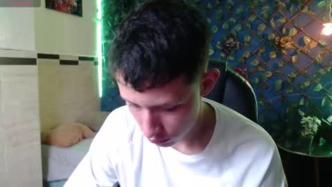 Snapshot of garuo_18 chatting on 26, 11, 2025 garuo_18 online show from 26, 11, 2025