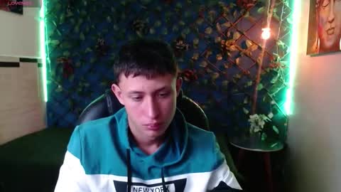 Snapshot of garuo_18 chatting on 28, 11, 2025 garuo_18 online show from 28, 11, 2025