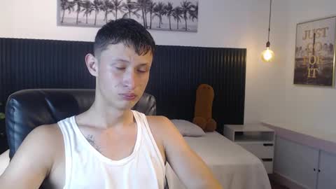 Snapshot of garuo_18 chatting on 1, 12, 2025 garuo_18 online show from 1, 12, 2025