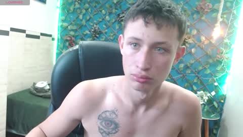 Snapshot of garuo_18 chatting on 2, 12, 2025 garuo_18 online show from 2, 12, 2025