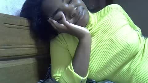 Snapshot of gasielah chatting on 8, 11, 2025 gasielah online show from 8, 11, 2025