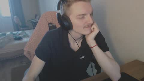 Snapshot of gasturfahe chatting on 4, 3, 2025 gasturfahe online show from 4, 3, 2025