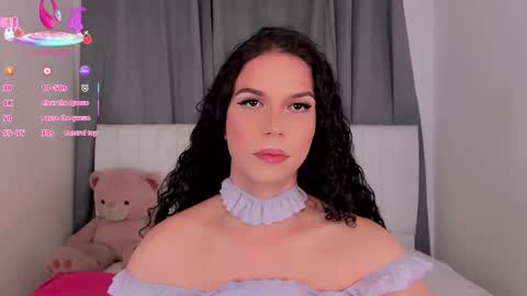 Snapshot of gatitavenecis1 chatting on 14, 12, 2025 Vnecis Marn online show from 14, 12, 2025