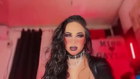 Snapshot of gaylecious chatting on 30, 11, 2025 gayle online show from 30, 11, 2025