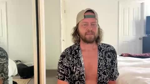 gcsurfer81 online show from 28, 10, 2025