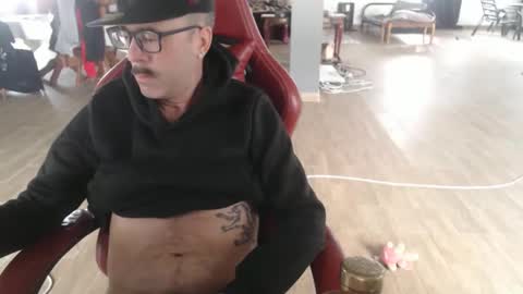 Snapshot of geequality99 chatting on 30, 11, 2025 geequality99 online show from 30, 11, 2025