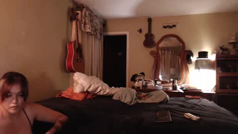 Snapshot of geeznutsizonyrchyn chatting on 2, 10, 2025 Geeznutsizonyrchyn online show from 2, 10, 2025