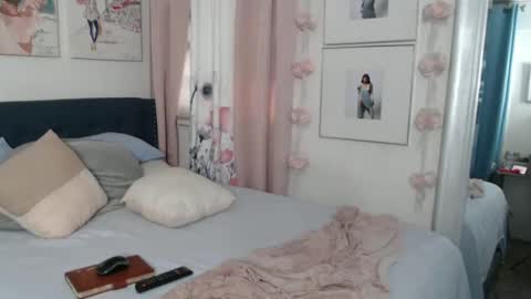 Snapshot of geishapaige chatting on 30, 9, 2025 The Empress online show from 30, 9, 2025