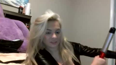 Snapshot of geminincapricorn96 chatting on 14, 12, 2025 geminincapricorn96 online show from 14, 12, 2025