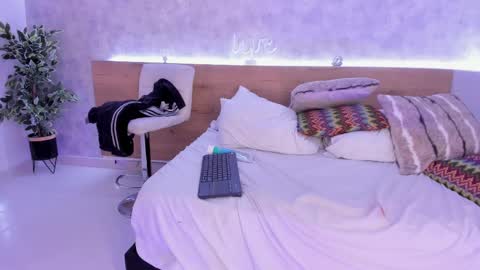 Snapshot of geminis_muentes chatting on 12, 2, 2025 geminis muentes online show from 12, 2, 2025