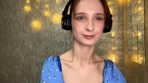 Snapshot of genieflug chatting on 15, 4, 2026 Riana online show from 15, 4, 2026