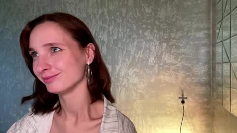 Snapshot of genieflug chatting on 17, 5, 2026 Riana online show from 17, 5, 2026