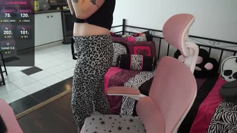 Genny Rock   and  online show from 26, 1, 2025