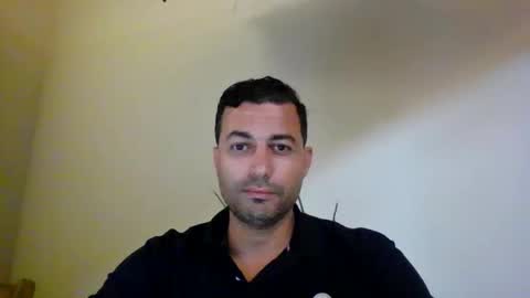 Snapshot of genteldevil chatting on 15, 5, 2026 genteldevil online show from 15, 5, 2026