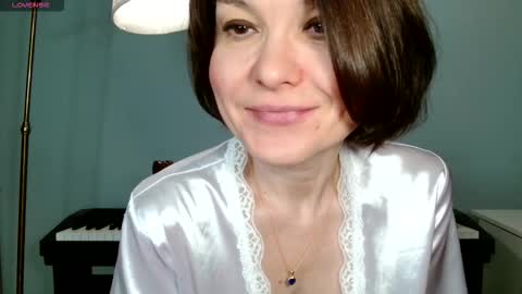 Snapshot of gentlywomen chatting on 2, 2, 2026 Elena online show from 2, 2, 2026