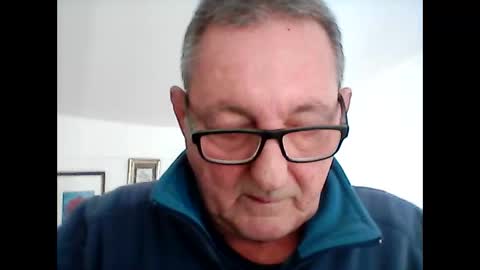 Snapshot of georg1412 chatting on 16, 12, 2025 georg1412 online show from 16, 12, 2025