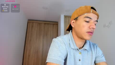 Snapshot of george_cams1 chatting on 27, 5, 2026 Jorge online show from 27, 5, 2026