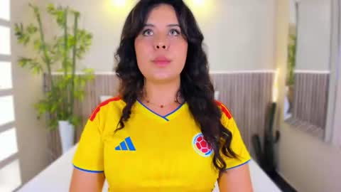 Snapshot of georginareyes chatting on 7, 7, 2026 GeorginaReyes online show from 7, 7, 2026