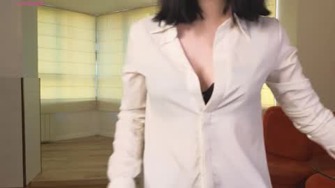 Snapshot of georginatrue chatting on 4, 10, 2025 My name is Kelly online show from 4, 10, 2025