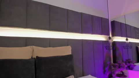 Kendal  online show from 4, 1, 2025