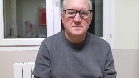 Snapshot of gerardlp131313 chatting on 31, 10, 2025 gerardlp131313 online show from 31, 10, 2025