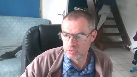 Snapshot of geronemo62 chatting on 18, 10, 2025 geronemo62 online show from 18, 10, 2025