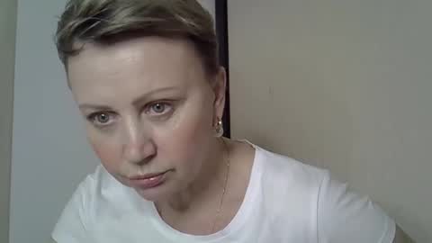 Snapshot of gessy_angel chatting on 4, 4, 2026 gessy_angel online show from 4, 4, 2026