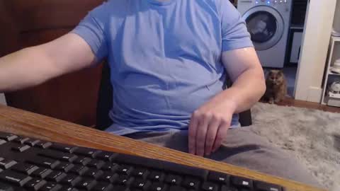 Snapshot of gethoggy chatting on 9, 11, 2025 gethoggy online show from 9, 11, 2025