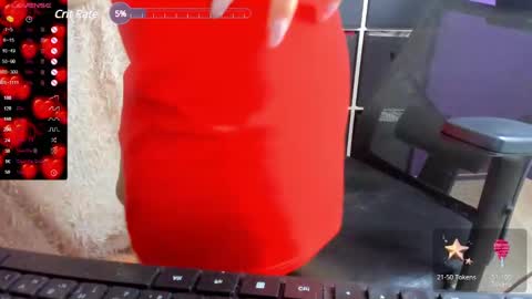 Snapshot of gg_girl_4u chatting on 31, 12, 2024 I am Liana online show from 31, 12, 2024