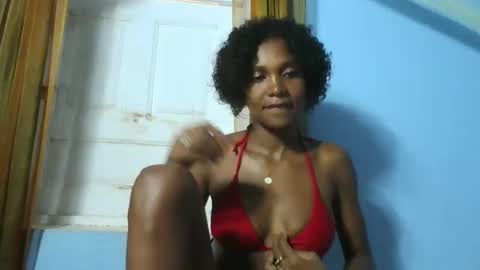 Snapshot of gggloria chatting on 24, 11, 2025 gggloria online show from 24, 11, 2025