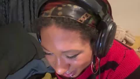 ghastgirlt_t online show from 6, 11, 2025