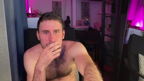 big boy ghost face online show from 25, 5, 2026