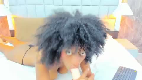 Snapshot of gia_bell chatting on 14, 7, 2026 gia_bell online show from 14, 7, 2026