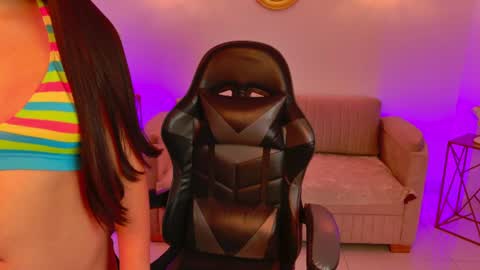 Gia capri online show from 25, 6, 2026