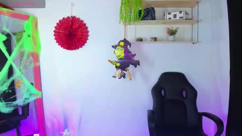 giaaaa   online show from 23, 10, 2025