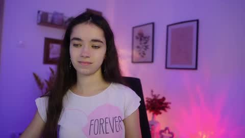 Gia Paige18 online show from 2, 11, 2025