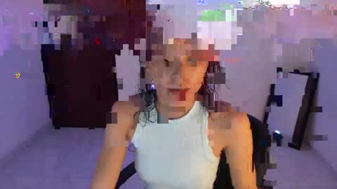 GIA WHITE Independet  online show from 17, 12, 2025