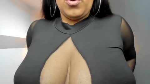Snapshot of giafox_ chatting on 27, 1, 2025 G I A FOX online show from 27, 1, 2025