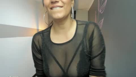Snapshot of giafox_ chatting on 14, 2, 2025 G I A FOX online show from 14, 2, 2025